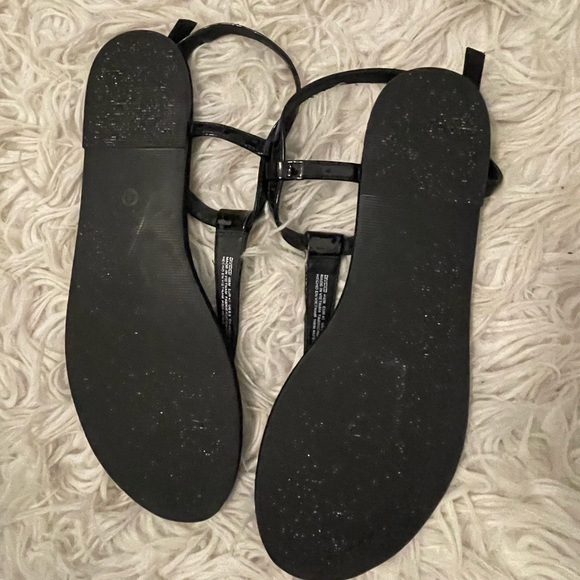 H&M Black Thong Sandals - Picture 2 of 2